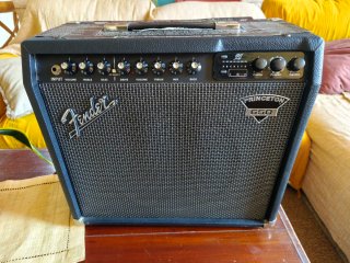 Amplificador Guitarra Fender Princeton DSP 650