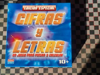 Juego de mesa Cifras y Letras edición especial.
