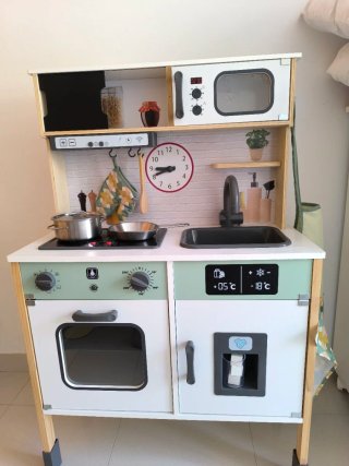 Cocinita de juguete infantil