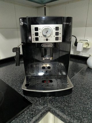 Cafetera Superautomática De'Longhi Magnifica S