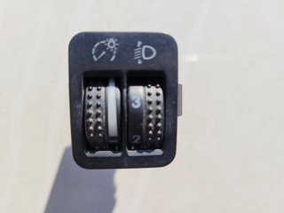 Regulador Luces Golf IV