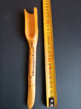 Cuchara de madera de boj única con pirograbado