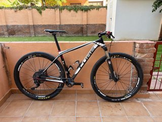 Bicicleta de Montaña Cube reaction