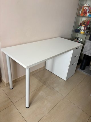 Escritorio Blanco con Cajonera