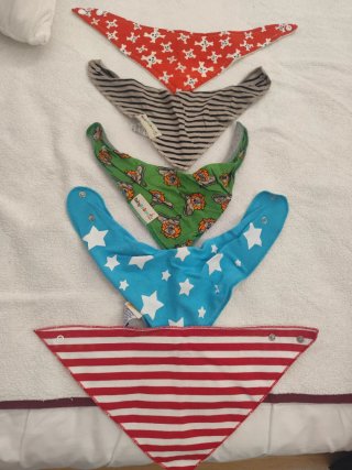 Lote de 5 baberos/ bandana para bebé