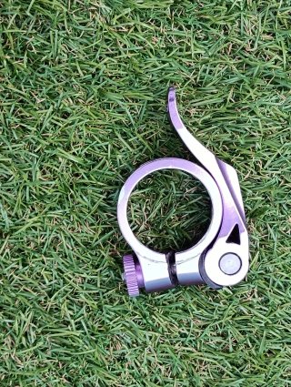 Abrazadera para sillín MTB de aluminio