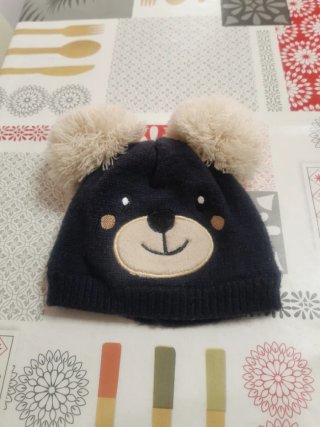 Cappello in maglia blu con pon pon (3-6 mesi)