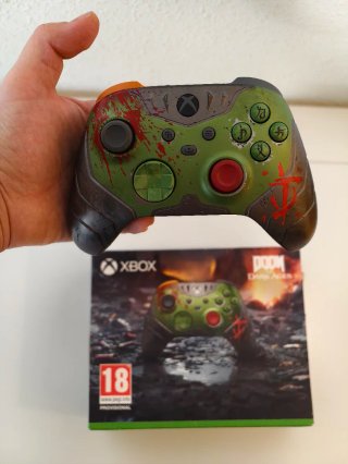 Controller Xbox Series X Edizione Limitata Doom Eternal