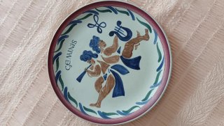 Plato de cerámica pintado a mano Géminis