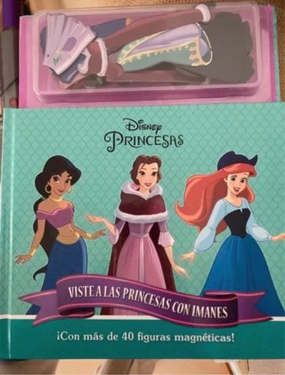 Libro disney Viste a las princesas con imanes