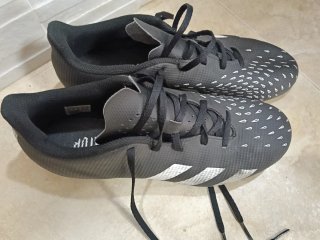Scarpe da calcio Adidas nere