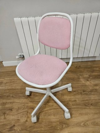 Silla de escritorio infantil Ikea. NO SE ENVÍA