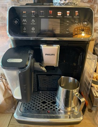 Cafetera Superautomática Philips LatteGo
