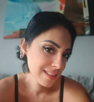 Veronica R.